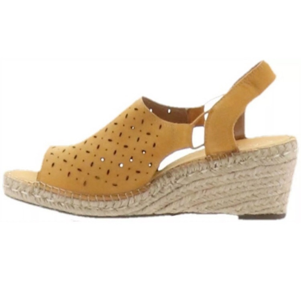 NWT Clarks Artisan Wedge Sandals Petrina Gail 7.5